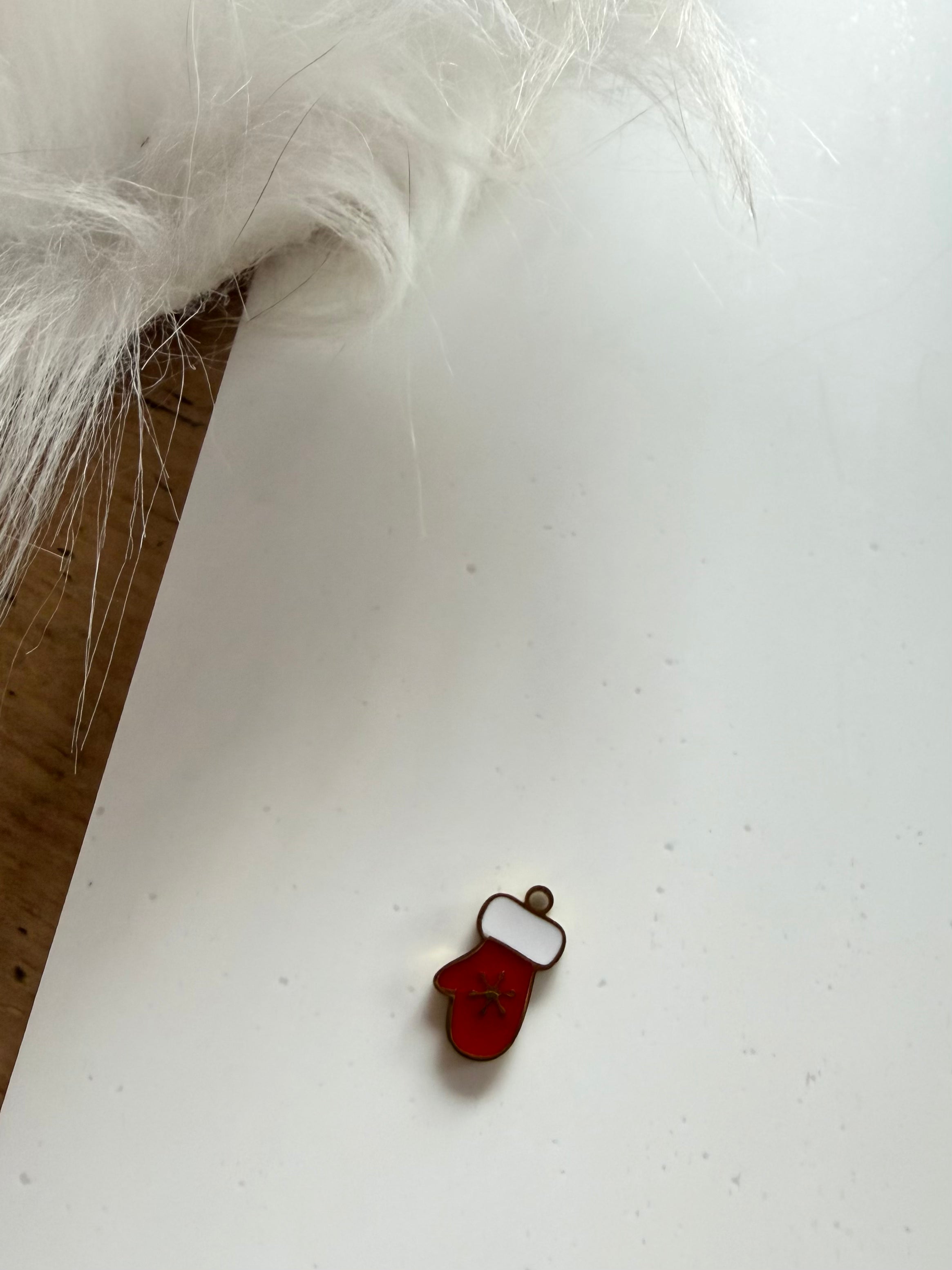 Mouffle rouge et blanche